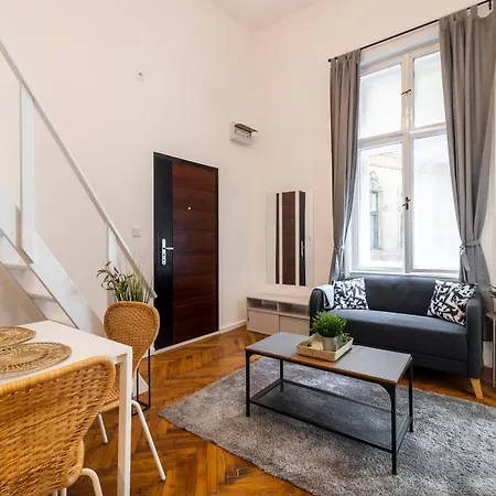 Vintage 2 Bedroom Apartment, Kai Budapest Exterior photo