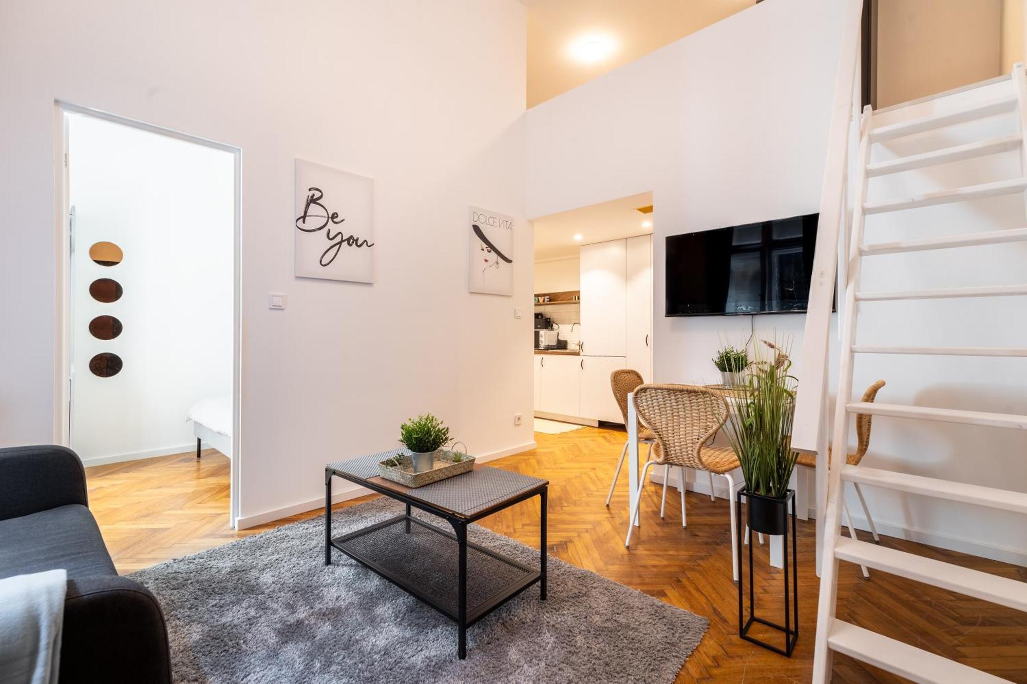Apartment Vintage 2 Bedroom Apartment, Kai Budapest